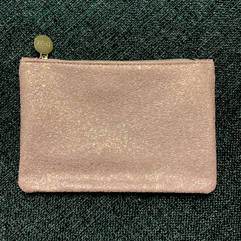 ✨5/$20✨ Ipsy December 2021 Makeup Bag Only